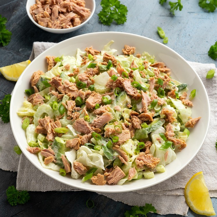 CROSS VALLEY FARMS SHREDDED ICEBERG LETTUCE 1/8 CLEAN