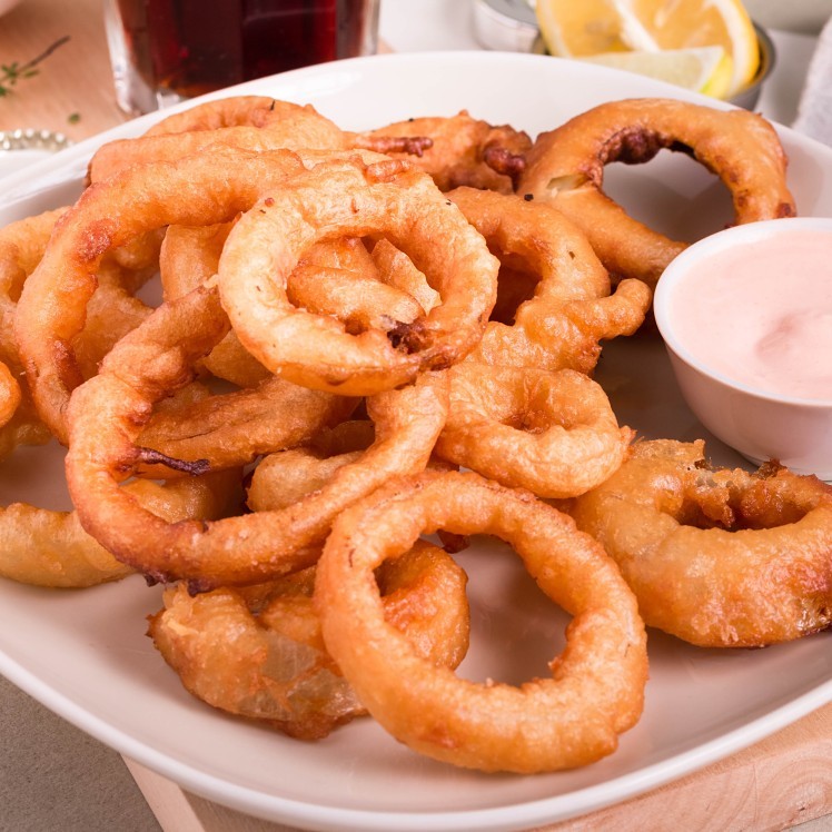 MOLLY'S KITCHEN BATTERED HALF ONION RING PRECOOKED