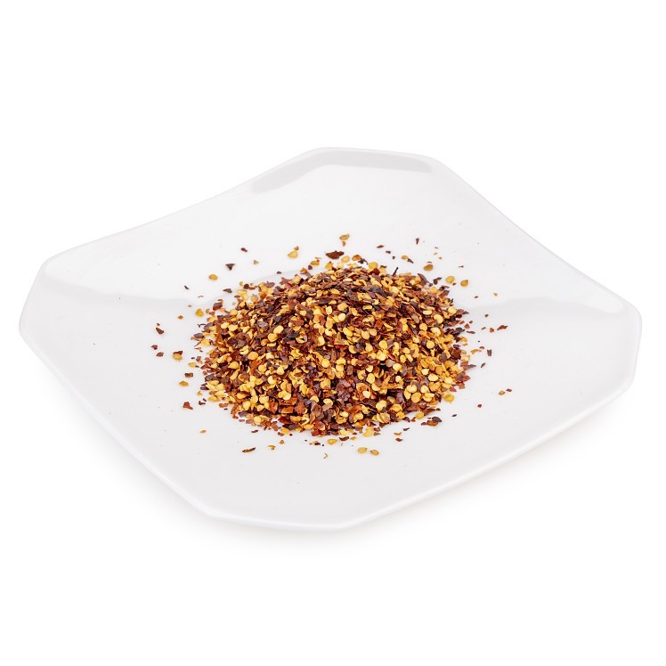 Monarch Crushed Red Chili Pepper in Plastic Shaker Bottle